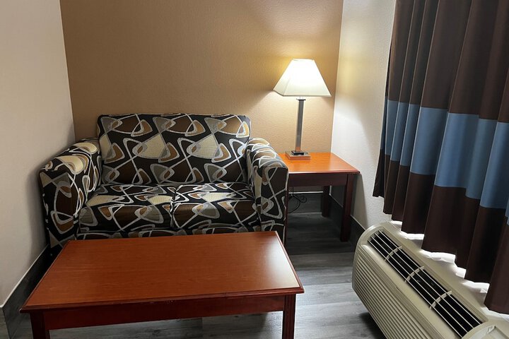 Room 10 of 45