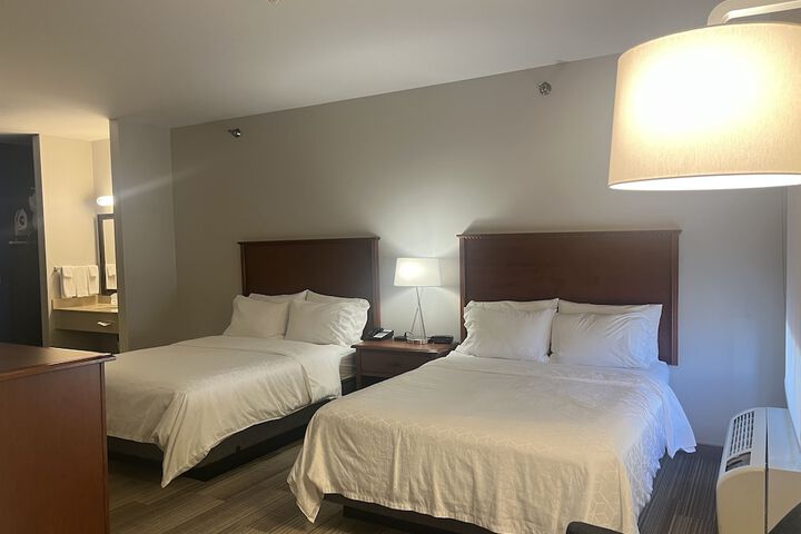Room 26 of 111