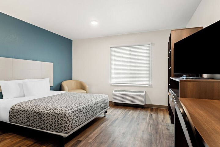 Woodspring Suites Denver Commerce City