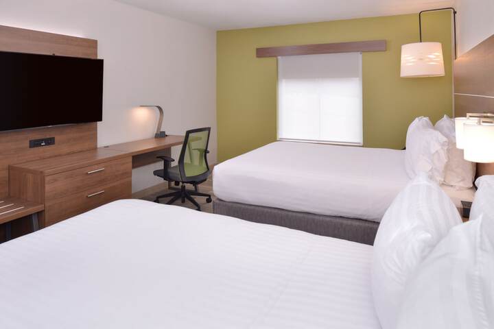 Room 13 of 46