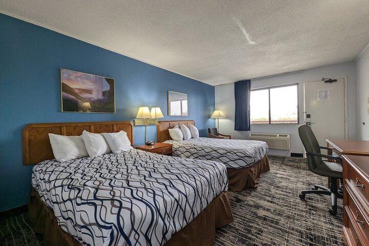 Room 14 of 34