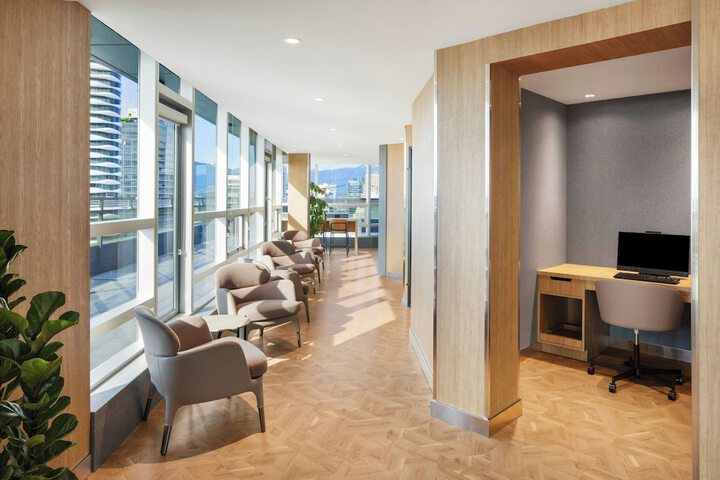 Sheraton Vancouver Wall Centre