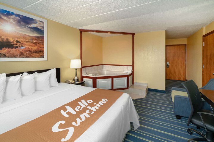 Room 19 of 30