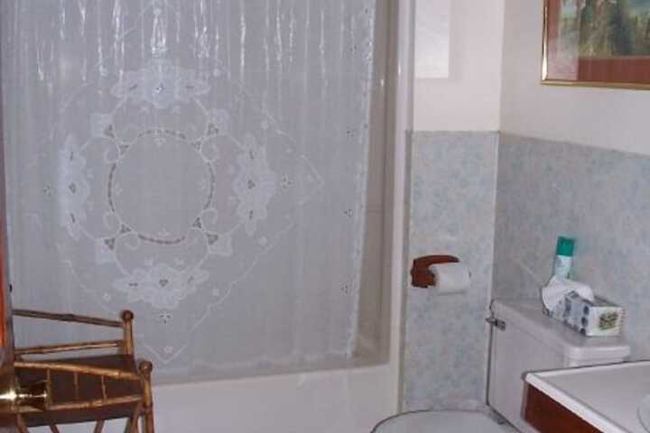 Room 21 of 27
