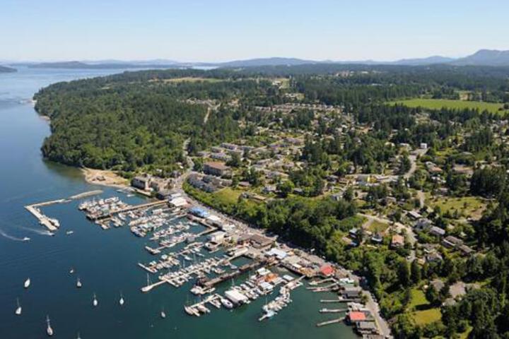 Cowichan Bay Cottage