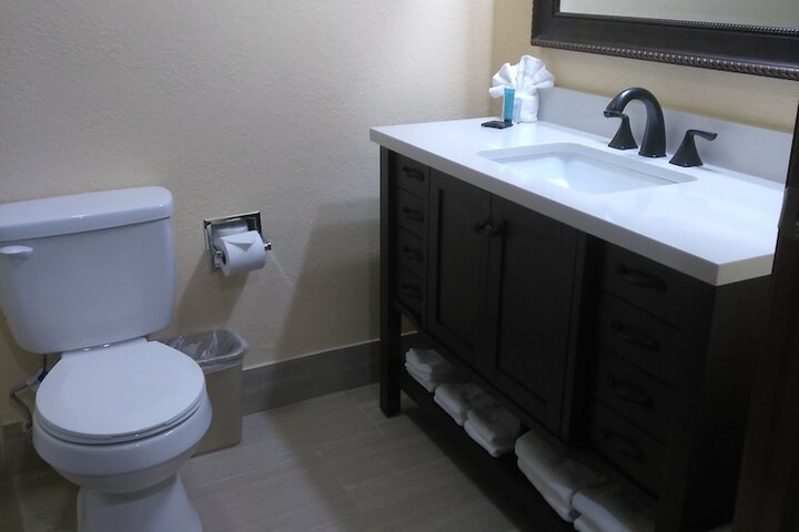 Room 20 of 32