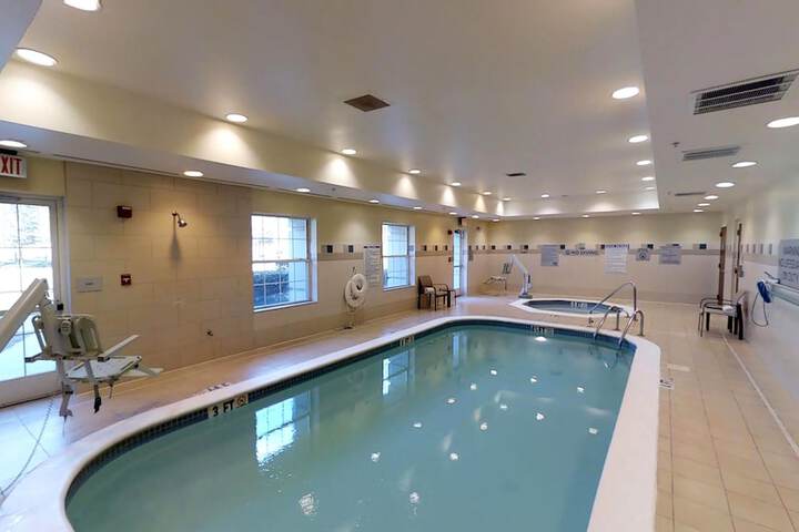 Pool 4 of 41
