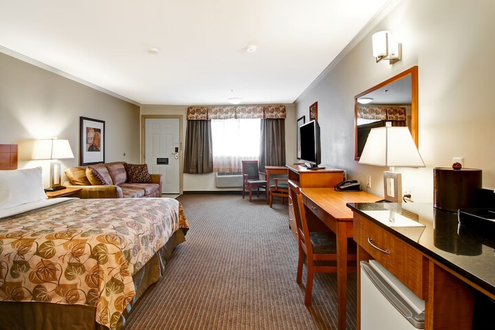 Room 10 of 19
