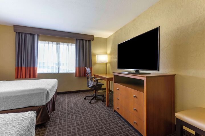 Room 19 of 37