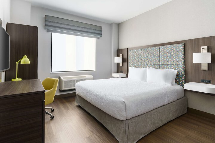 Room 15 of 21