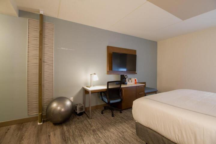 Even Manchester Airport by IHG