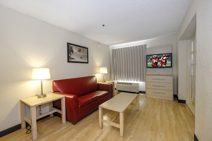 Room 18 of 47
