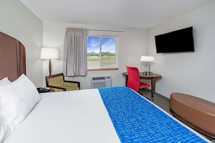 Travelodge by Wyndham Lovell / Bighorns