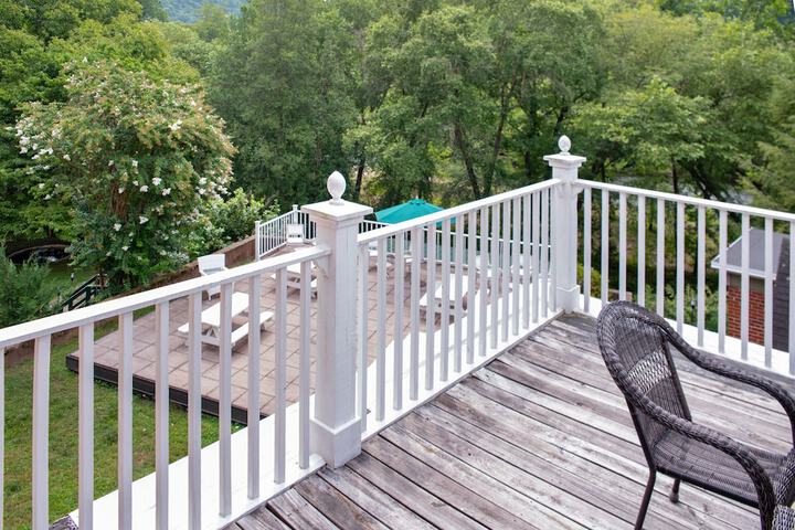 Elk River Hotel