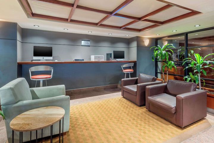 Business Center 69 of 69