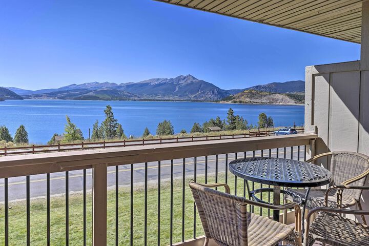 8 Mi to Keystone Resort: Dillion Condo w / Hot Tub!