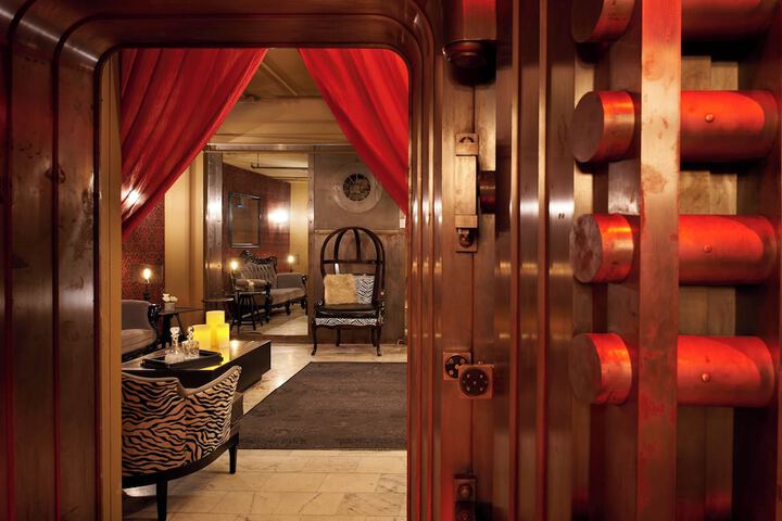 Metropolitan at the 9 Autograph Collection
