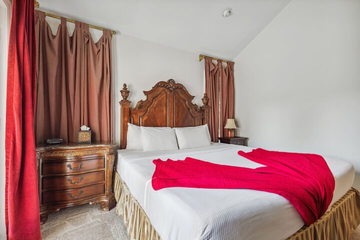The Columbia Inn at Peralynna Manor