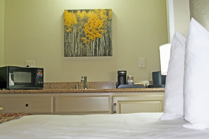 Room 20 of 34