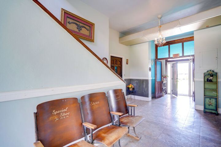 Downtown Schertz Vacation Rental Near Restaurants!