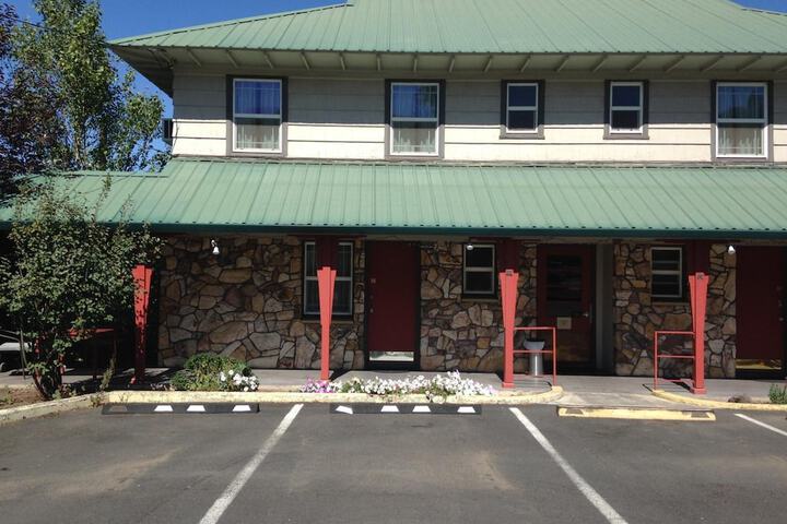 Hotel 4 of 45