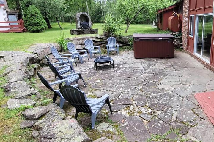 Sunset Estate in the Catskills