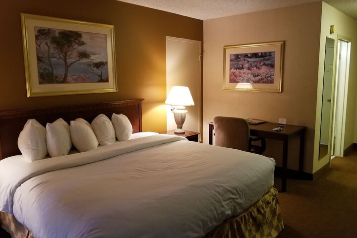 Room 13 of 39