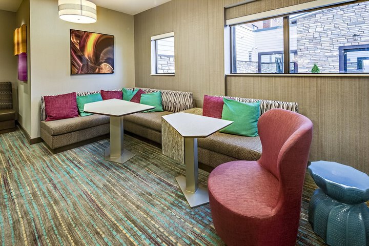 Residence Inn Akron South / Green