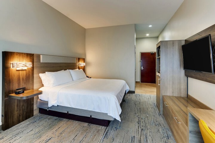 Holiday Inn Express & Suites Ardmore by IHG