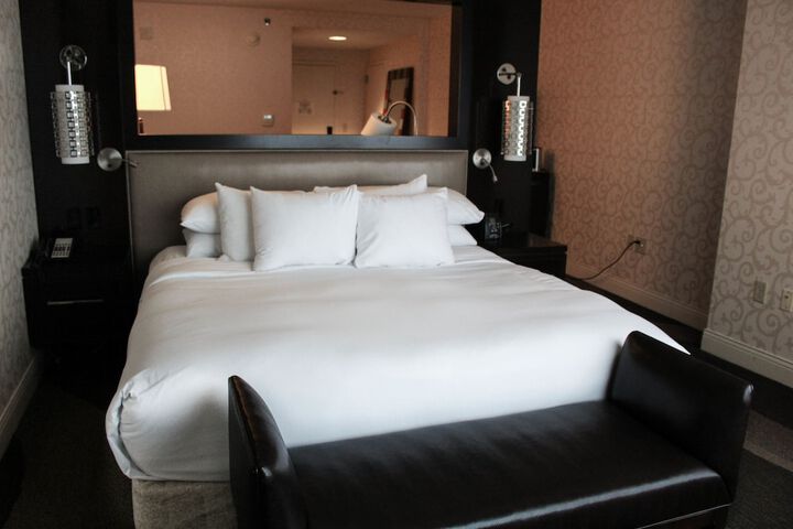 Room 27 of 52