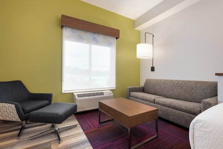 Room 20 of 53