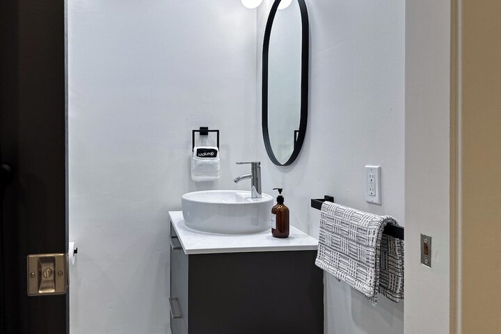 DTW Suites