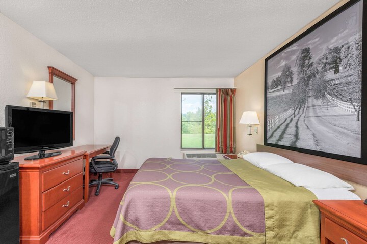 Room 14 of 15