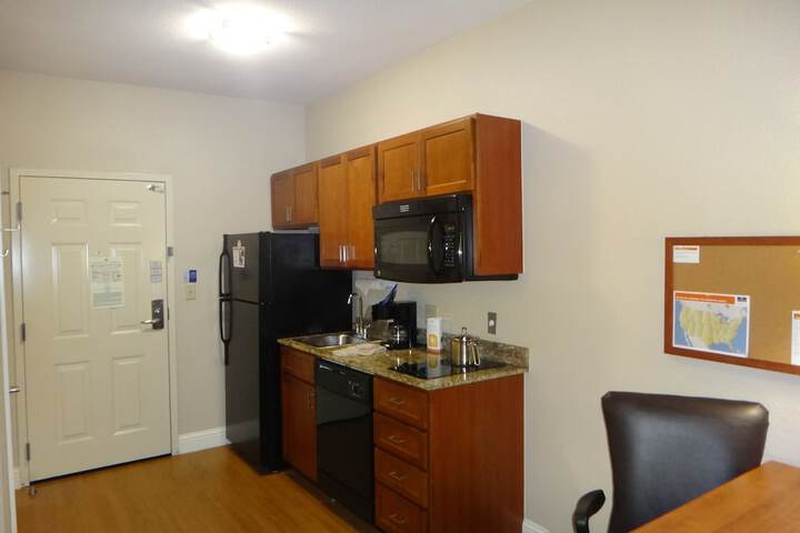 Room 19 of 34