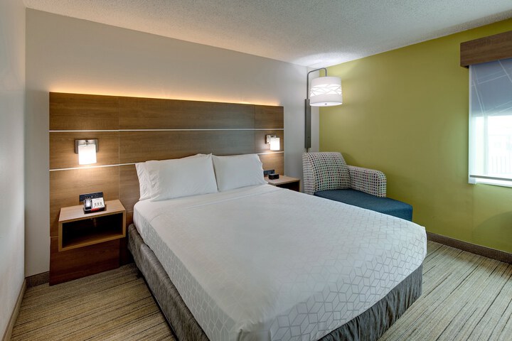 Room 16 of 29