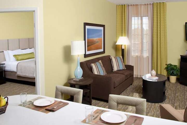 Candlewood Suites Cut Off by IHG