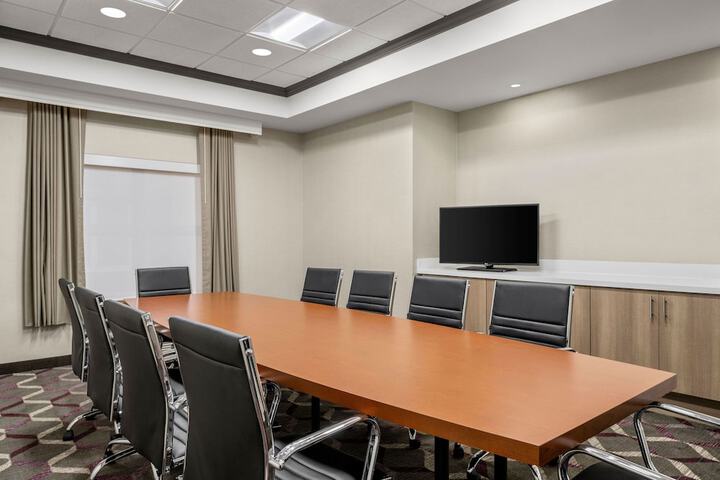 Residence Inn by Marriott Chicago Naperville / Warrenville
