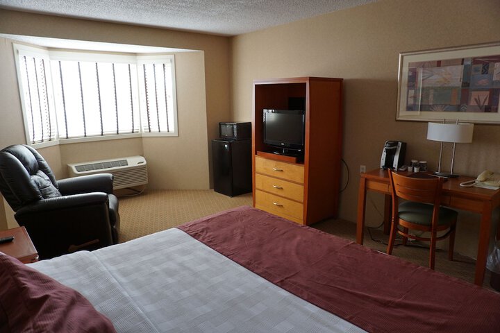 Room 26 of 33