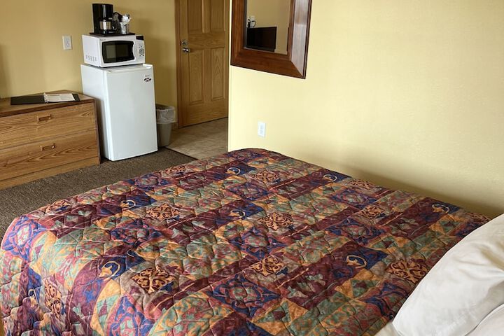 Room 315 of 443