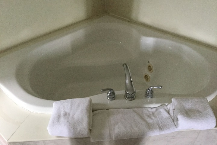 Hot Tub 74 of 74