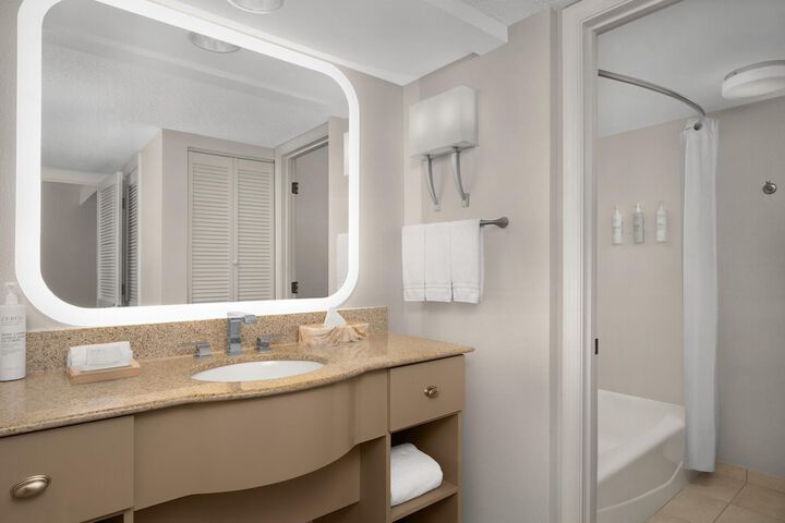Homewood Suites by Hilton Raleigh / Cary