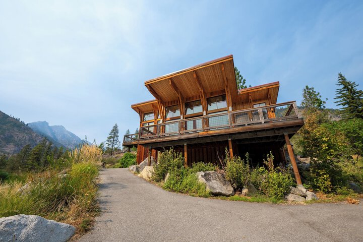 Sleeping Lady Mountain Resort & Spa