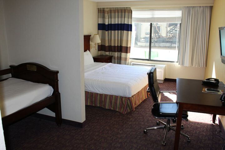 Room 17 of 41