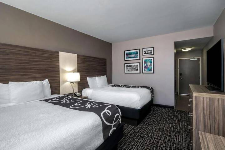 La Quinta Inn & Suites by Wyndham Forsyth