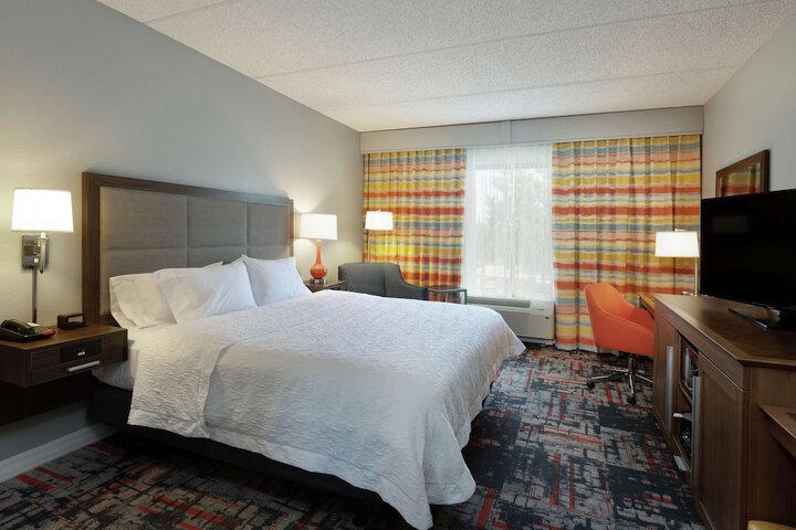 Room 15 of 33