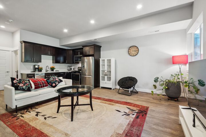 Cozy 1br Retreat in Sammamish 1 Bedroom Apts