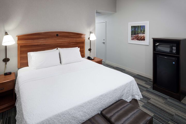 Room 26 of 49