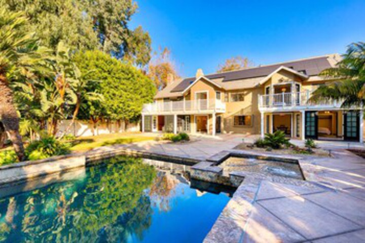 5BDRM Villa Via Mil Cumbres