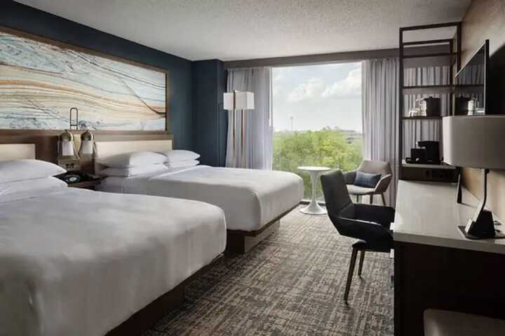 Room 21 of 49