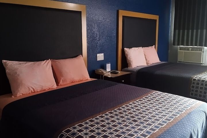 Room 15 of 21